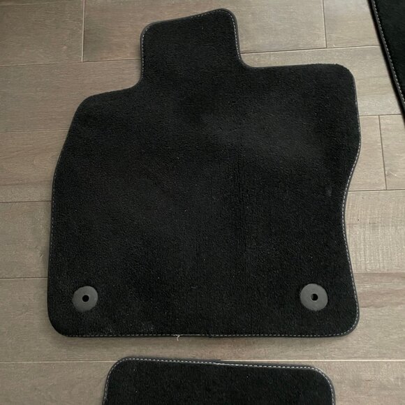 2015-2019 VW Volkswagen R GOLF Carpeted Floor Mats Genuine Original - Picture 3 of 8